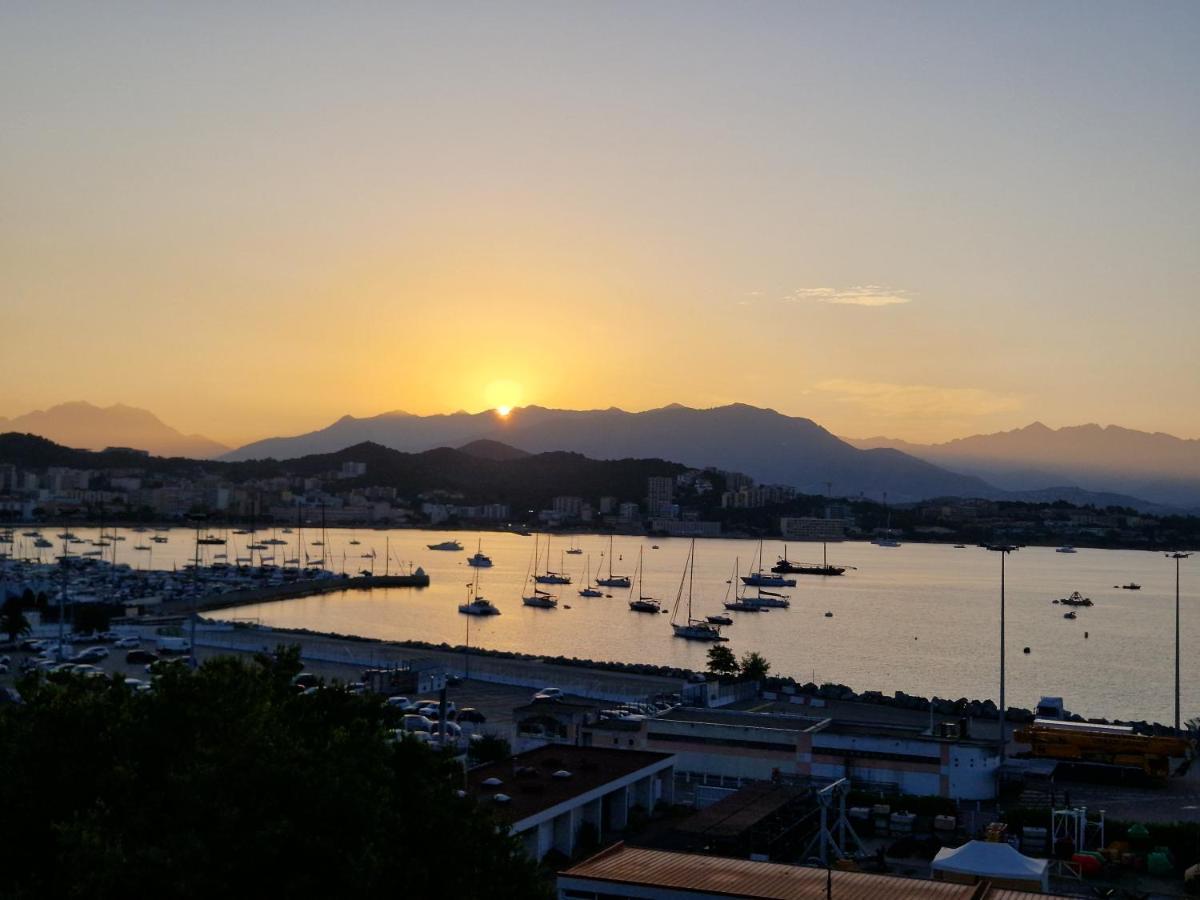 Vista Mare Apartment Аячо Екстериор снимка